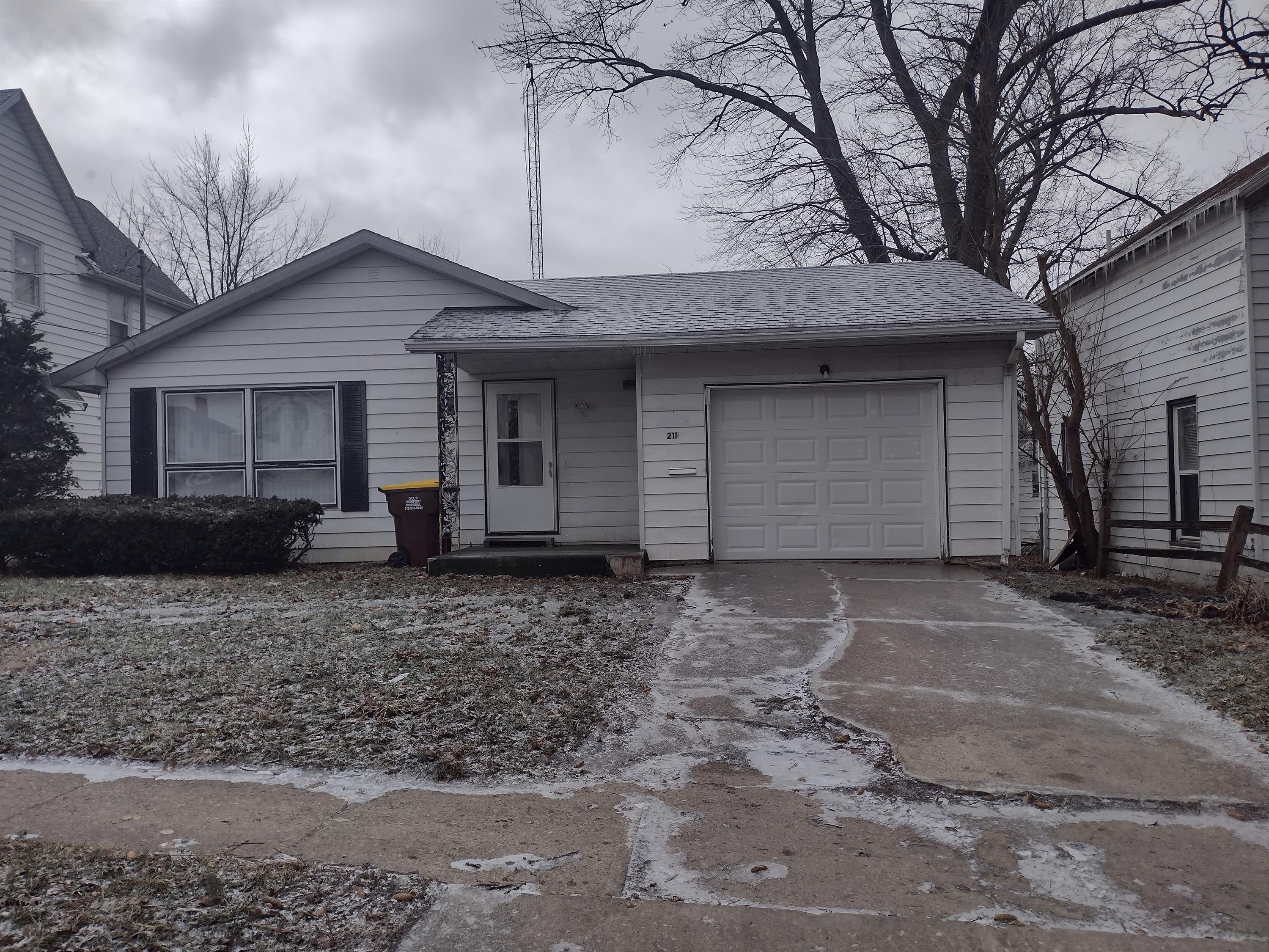 211 W. Elk