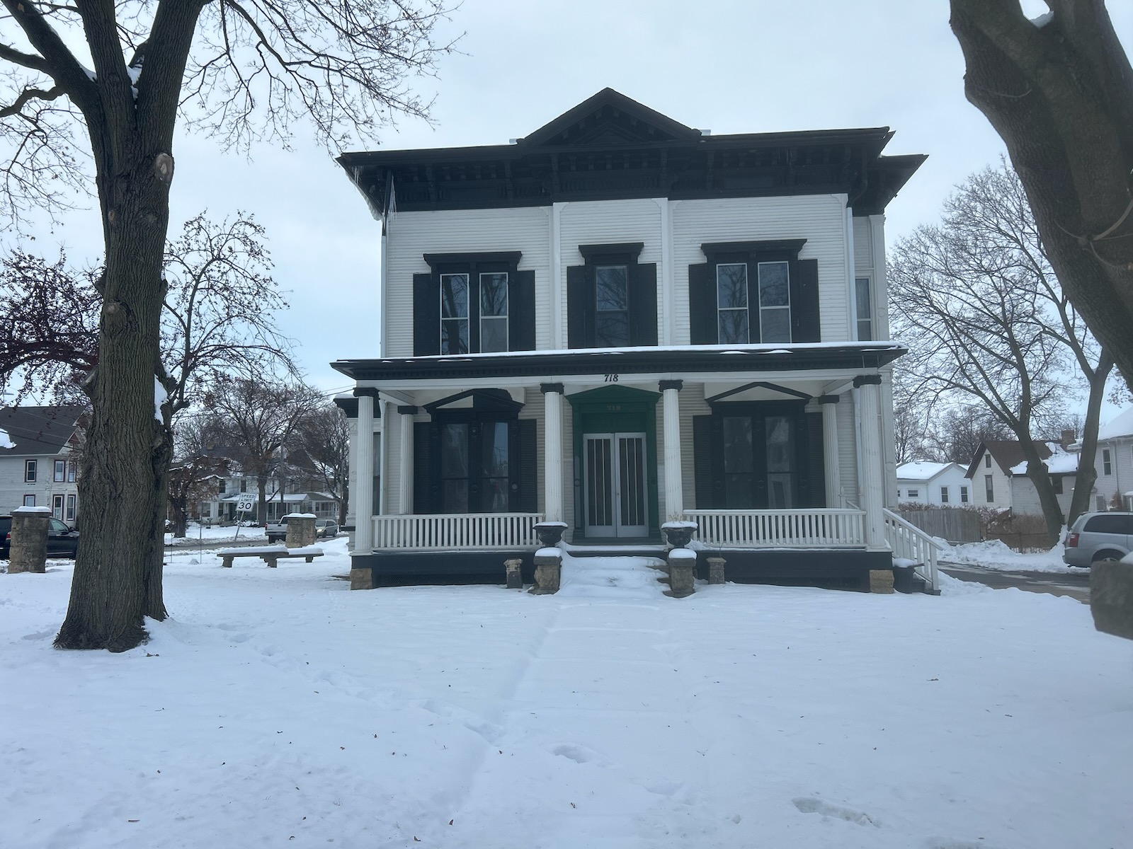 718 West Stephenson Street - 2 Back North